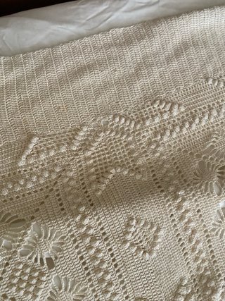 Colcha ganchillo artesanal beige/ Para 1-35 o 1.50