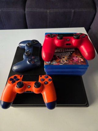 Consolas PS4 Slim 1 Tera + Juegos