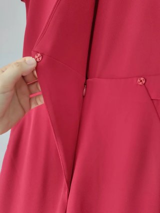Mono Adolfo Domínguez rojo talla 36