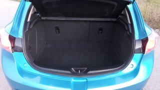 Mazda 3 • IMPOLUTO • 105cv • Cadena • FULL EXTRAS
