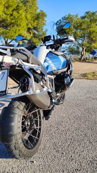 BMW R1250GS Adventure Trophy 3maletas y akrapovik
