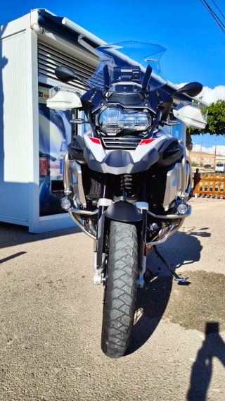 BMW R1250GS Adventure Trophy 3maletas y akrapovik