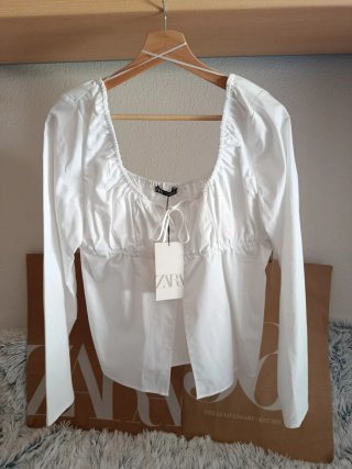 Blusa Zara manga larga escote cuadrado