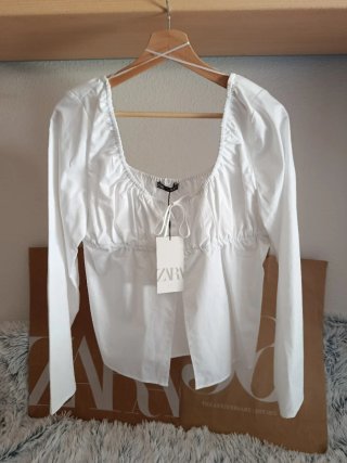 Blusa Zara manga larga escote cuadrado