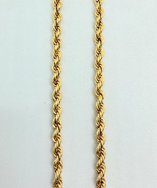 Cadena Salomónica de oro de 18k, 9.99 g, 52.5 cm.