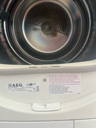 Secadora AEG Lavatherm 9KG para reparar
