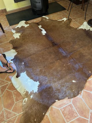 Alfombra de vaca IKEA piel beige y marrón