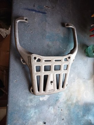 Portaequipajes Aprilia Pegaso