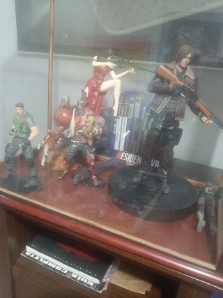 Figuras Resident Evil y Juegos PS1