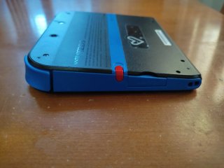 Nintendo 2DS Nera con Custodia e Caricatore