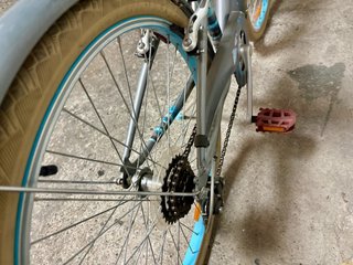 Bicicleta B'Twin Poply 500