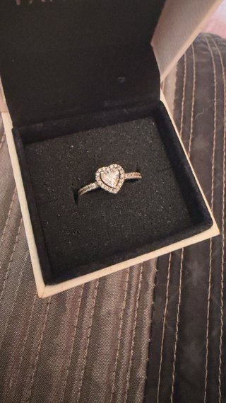 Conjunto Anillos Pandora Corazón y Tiara