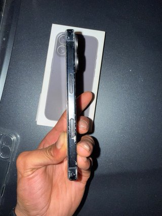 iPhone 16 Apple