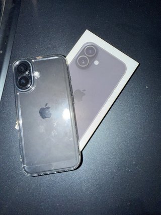 iPhone 16 Apple