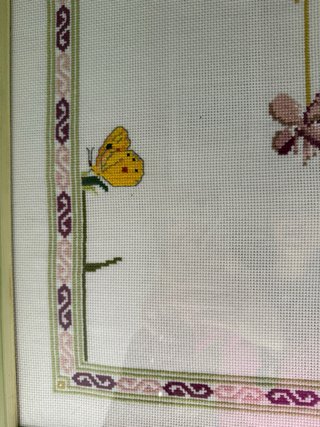 Cuadro Punto de Cruz Flores y Mariposa