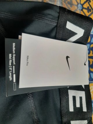 Nike Pro Mujer Talla M Sin Estrenar
