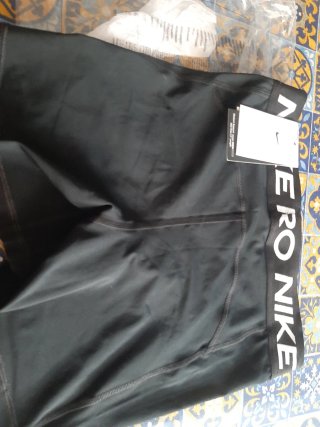 Nike Pro Mujer Talla M Sin Estrenar