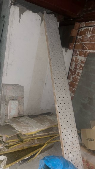 Material y herramientas de obra