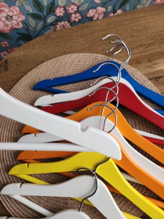 Lote 10 Perchas Madera Infantil Colores