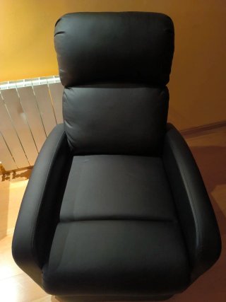 Butaca reclinable individual con mando