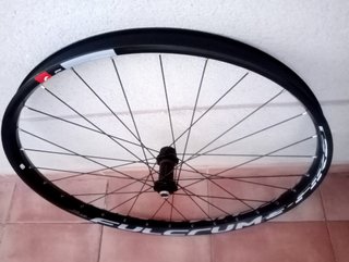 rueda 27,5 x35 eBike Enduro trasera Boost nueva.