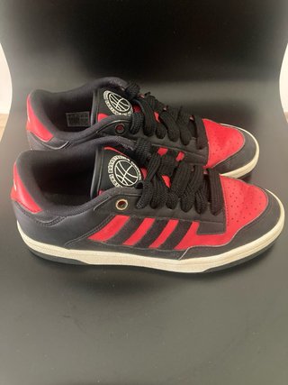 Zapatillas Adidas Junior Negras y Rojas