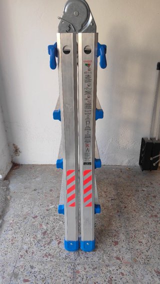 Escalera Aluminio Cofan Plegable Nueva