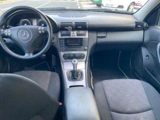 Mercedes-Benz Clase C 2005