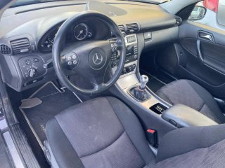 Mercedes-Benz Clase C 2005