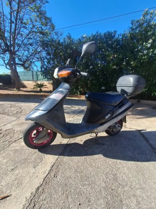 Suzuki Address Negra