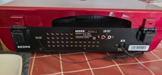 Tocadiscos ION Ford Mustang Vintage Rojo