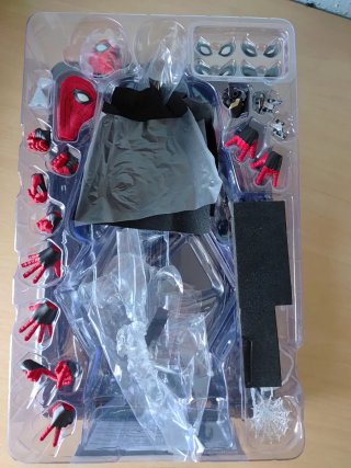 Hot Toys Spider-Man Traje Integrado