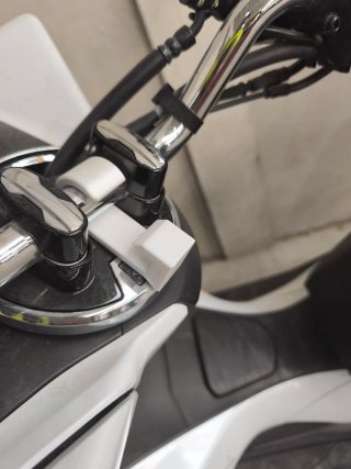 Gancho para Honda PCX
