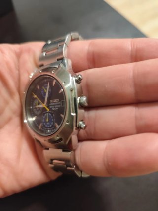 Reloj Seiko Chronograph 100M Azul