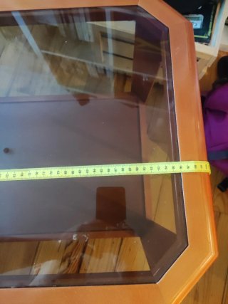 Mesa de centro de madera y cristal