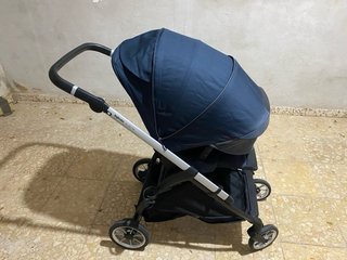 Set passeggino Inglesina Elekta con ovetto e treppiede