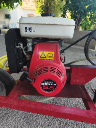 Carretilla de fumigar Honda