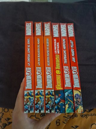 Thunderbolts extra superheroes (completa)