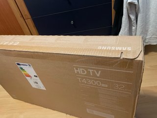 Samsung TV 32'' HD T4300 NUEVO