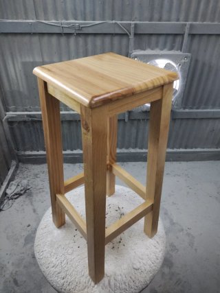 Taburetes madera lacados alta calidad