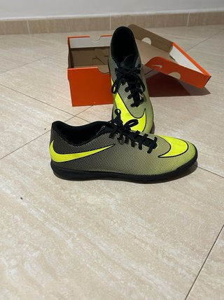 Botas de fútbol Nike Bravata II TF Talla 45