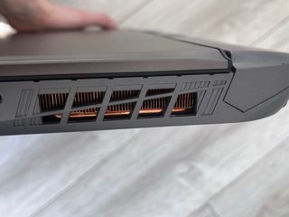 MSI Vector 16 HX: i9, RTX 4080, 32 RAM, 3TB SSD
