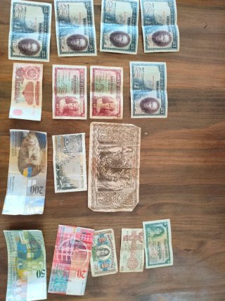 Lote Billetes Antiguos Pesetas y Francos