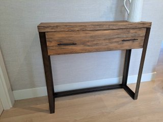 Consola de madera con espejo