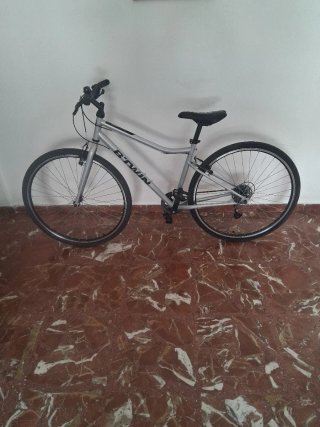 Bicicleta B'TWIN plateada