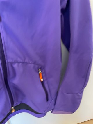 Chaqueta Peak Performance Morada