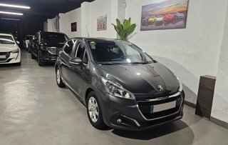 Peugeot 208 5P ALLURE 1.2L PureTech 82