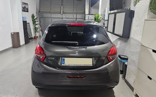 Peugeot 208 5P ALLURE 1.2L PureTech 82