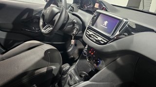 Peugeot 208 5P ALLURE 1.2L PureTech 82