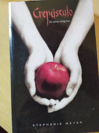 Crepúsculo un amor peligroso